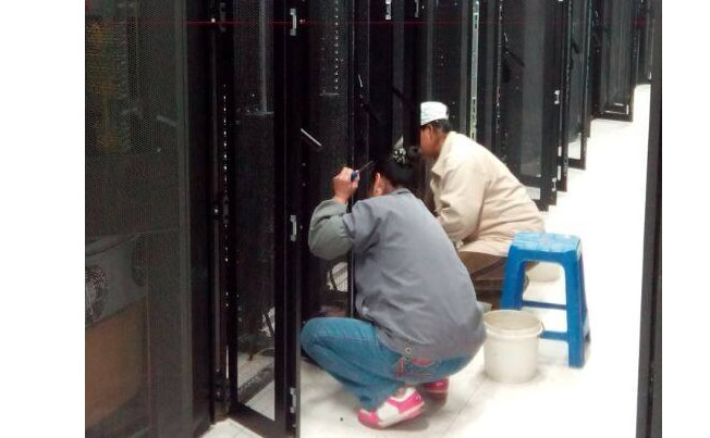 �K�ݙC(j��)������